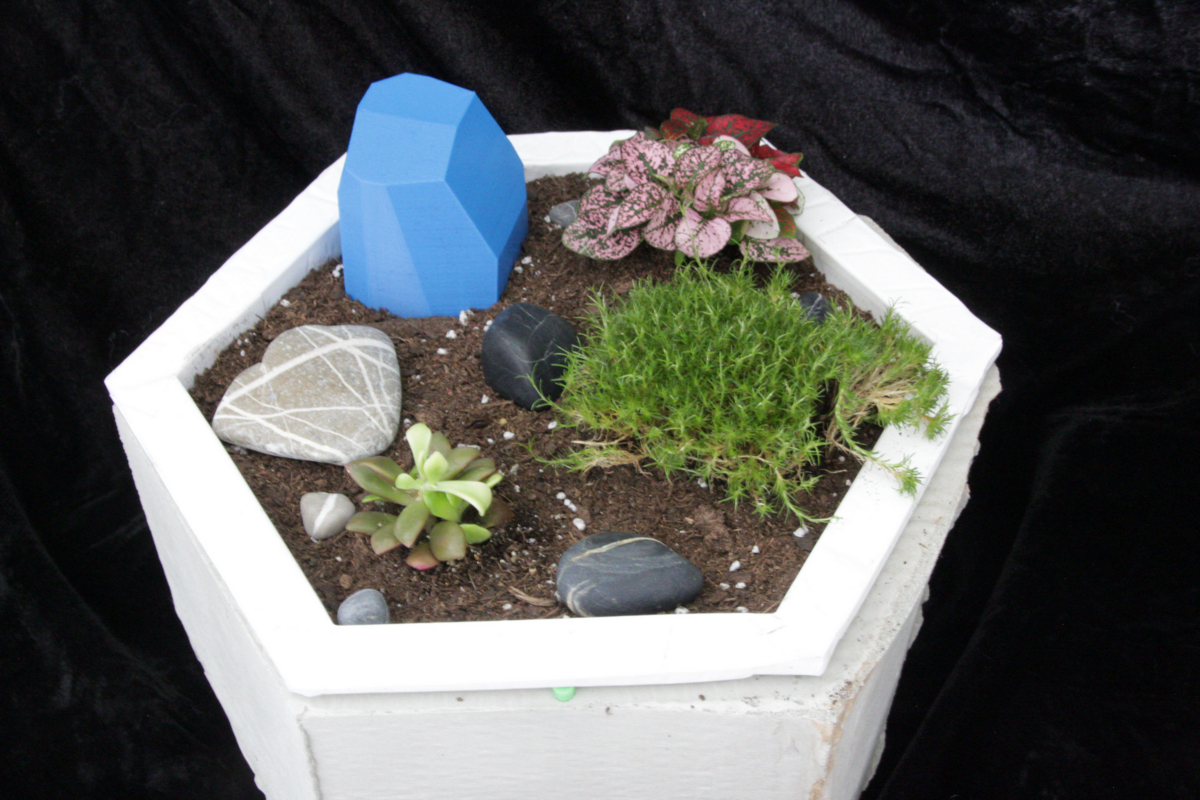 Garden Desk Ideas